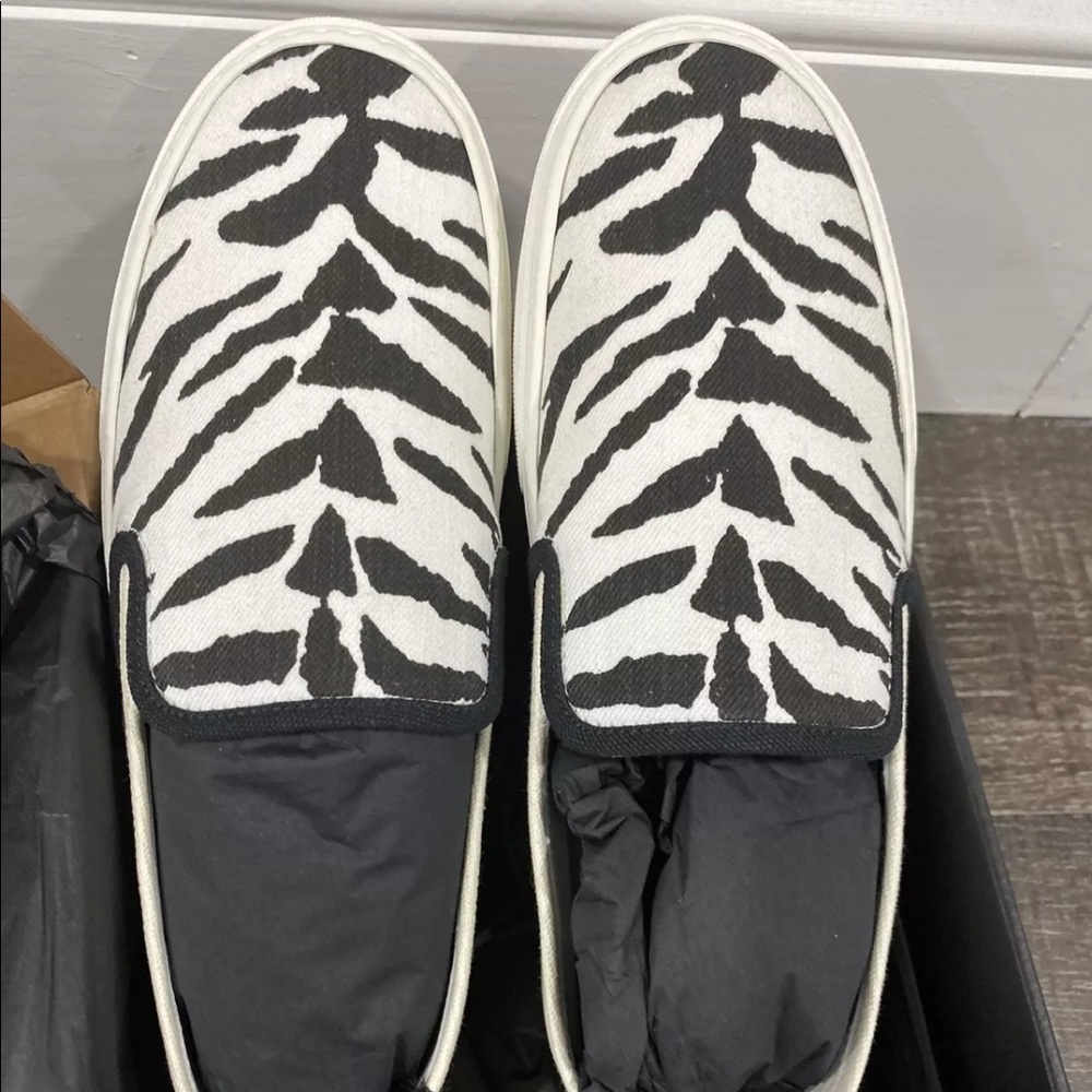 Yves Saint Laurent Venice Slip On Size 40